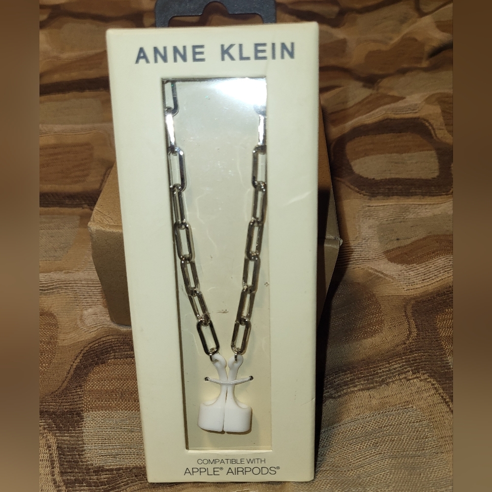 Airpod magnetic chain